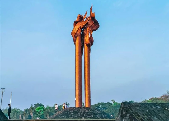 Monumen Perjuangan Tugu Lautan Api