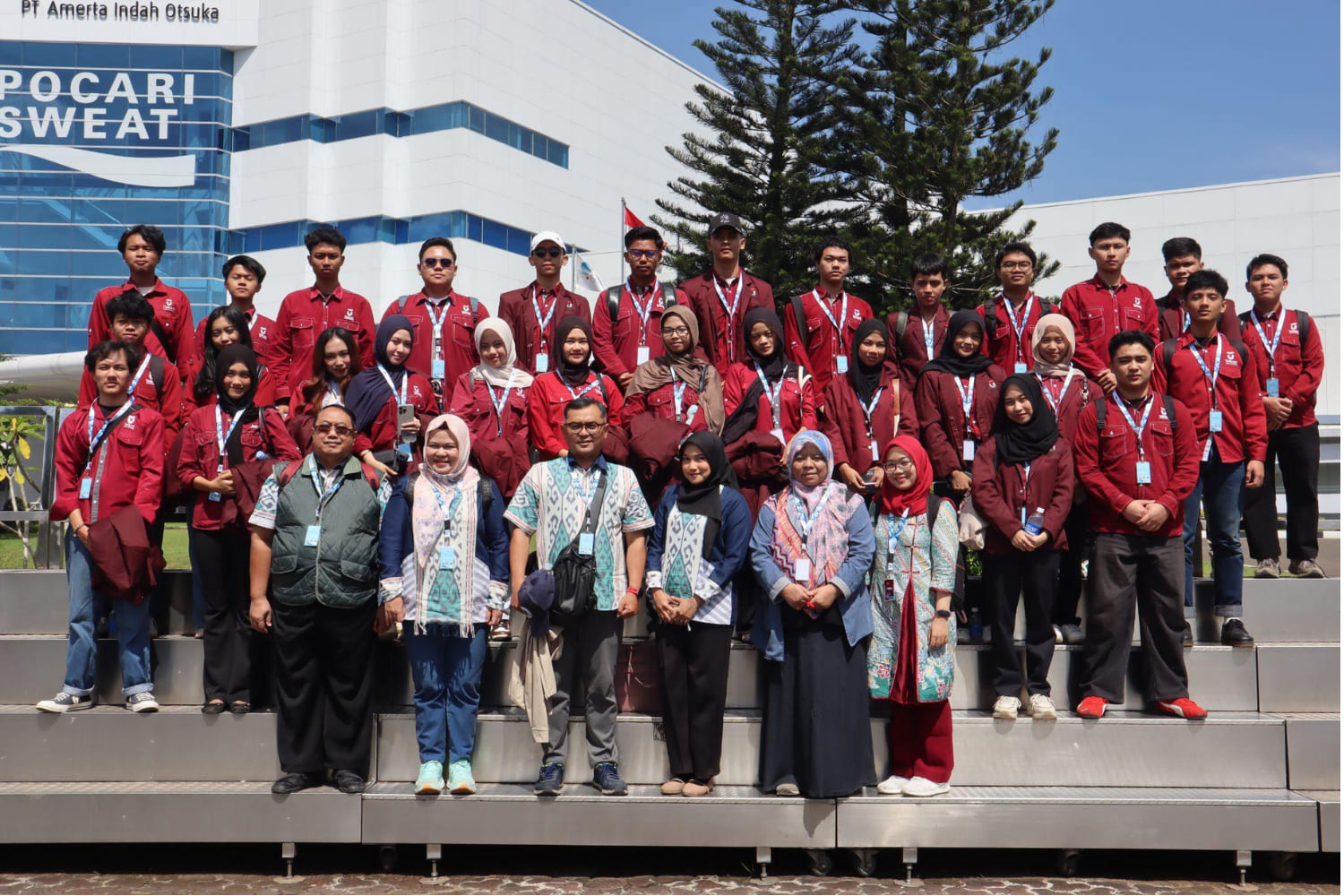 Kunjungan Industri S1 Bisnis Digital Telkom University ke PT Amerta Indah Otsuka Sukabumi